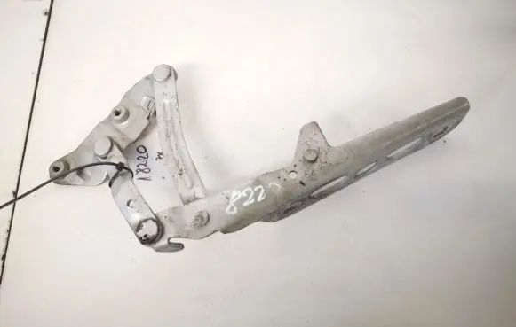 Ford Mondeo Mk III Tailgate/trunk/boot hinge