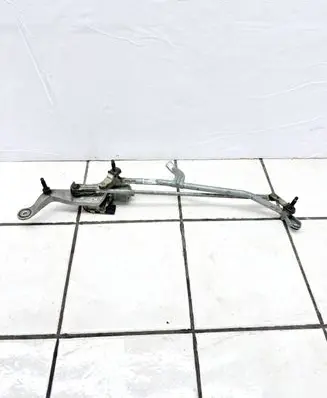 Mercedes-Benz C W205 Front wiper linkage and motor A2058200940