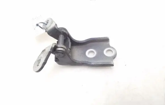Opel Antara Front door upper hinge