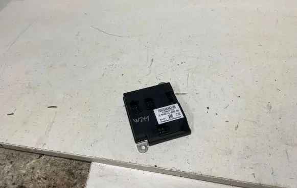 Mercedes-Benz E W211 Comfort/convenience module 2115455332