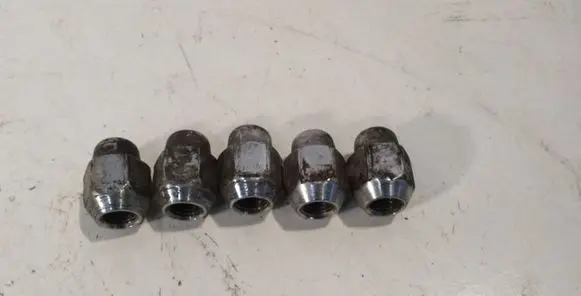 KIA Sportage Nuts/bolts 