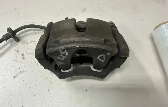 BMW 2 F45 Front brake caliper