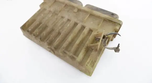 Opel Astra F Fan control module 