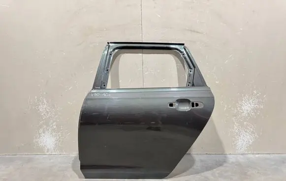 Volvo S90, V90 Rear door