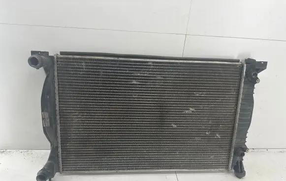 Audi A4 S4 B6 8E 8H Coolant radiator 8E0121251