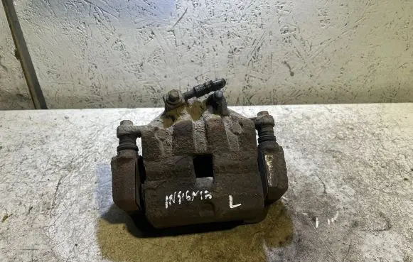 Opel Insignia A Front brake caliper