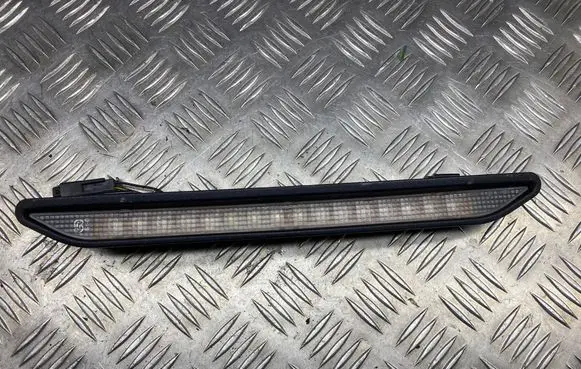 Opel Zafira A Third/center stoplight 9910001