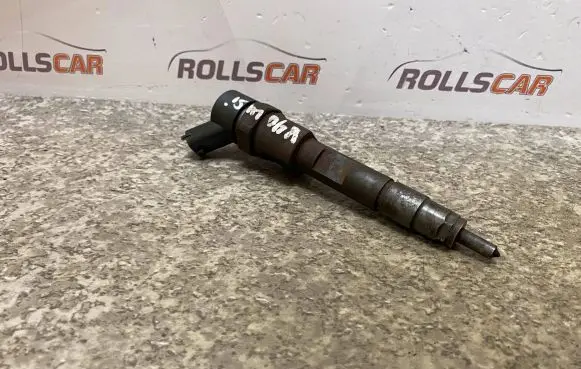 Volvo S40, V40 Fuel injector 7700111014 0445110021 939