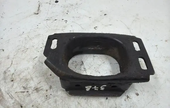 Audi A4 S4 B5 8D Engine mount bracket 8D0199251