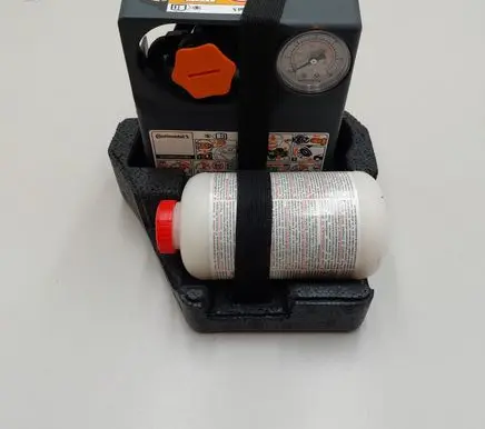 Nissan Leaf II (ZE1) Tire air pump compressor 
