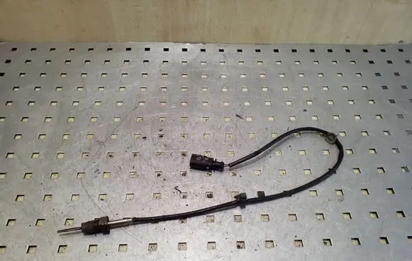 Audi A4 S4 B8 8K Exhaust gas temperature sensor 03L906088AQ