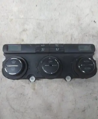 Volkswagen Touran I Climate control unit