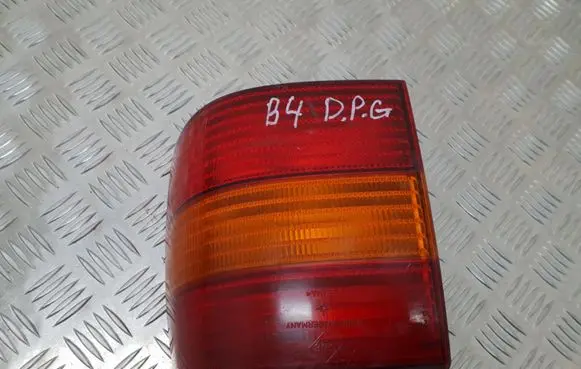 Volkswagen PASSAT B4 Rear/tail lights 3A9945257