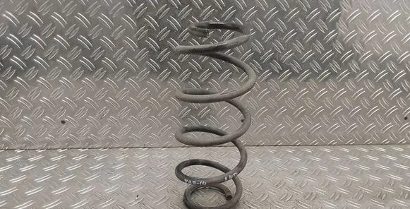 Toyota Yaris Rear coil spring 