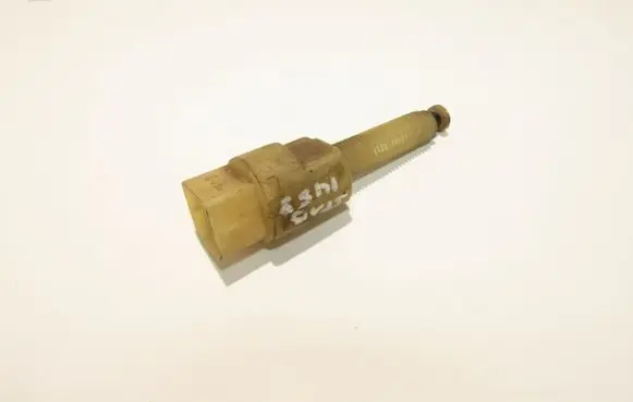 Volkswagen PASSAT B5 Brake pedal sensor switch 4A0945515A
