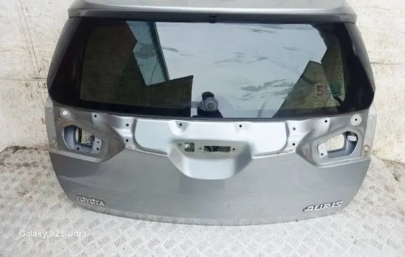 Toyota Auris E180 Tailgate/trunk/boot lid 