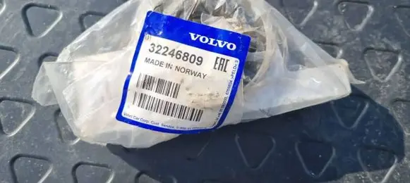 Volvo XC90 Front wishbone bush 32246809