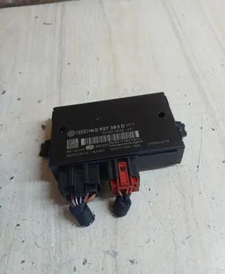 Volkswagen Touran I Tow bar trailer control unit/module 1K0907383D 1K0907383B 3A002001