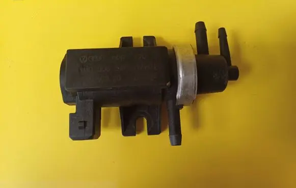 Audi A4 S4 B5 8D Turbo solenoid valve 1H0906627 72190320