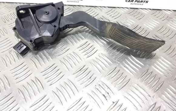 Mazda CX-7 Accelerator throttle pedal K42387360 08M30D00067