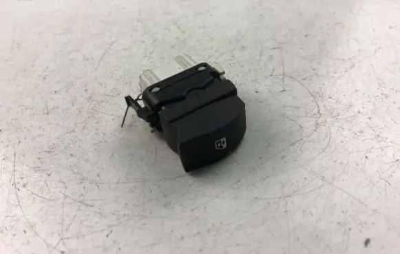 Renault Clio III Electric window control switch 26488