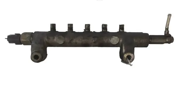 Nissan X-Trail T30 Fuel main line pipe 6100 11E14