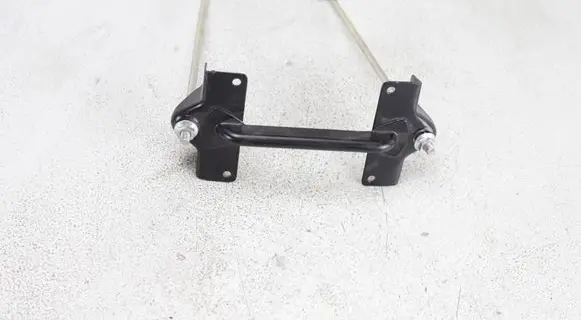 Mitsubishi Outlander Battery bracket 