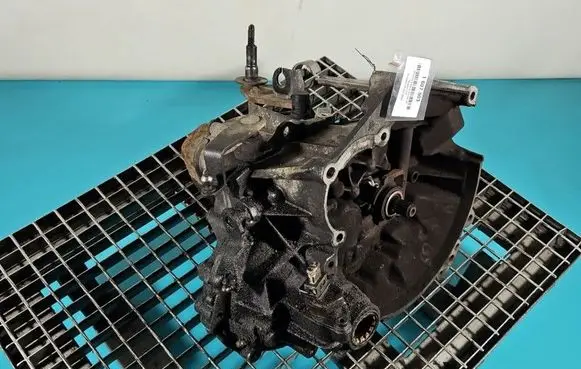 Peugeot 206 Manual 5 speed gearbox 20CF09 IMPRK1607503