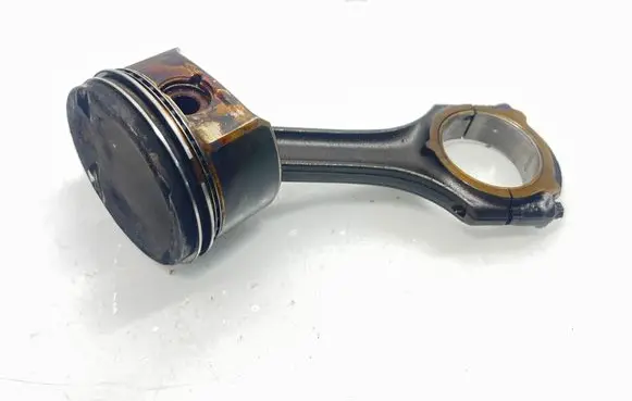 Mercedes-Benz C W203 Piston with connecting rod M271.946