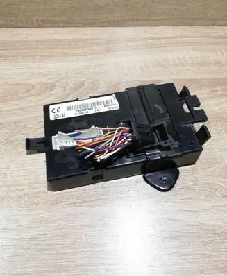 Renault Trafic II (X83) Central body control module 28118865 P8200530975