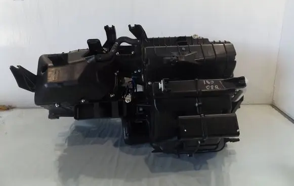 Hyundai i30 Interior heater climate box assembly