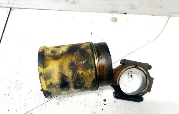 Renault Safrane Piston with connecting rod