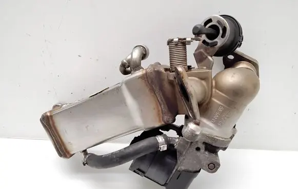 BMW 5 F10 F11 EGR valve cooler 7810871 781087102 160810