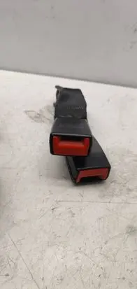 Volkswagen Jetta VI Middle seatbelt buckle (rear) 5c6857739