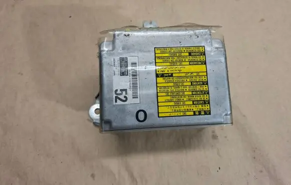 Lexus RX 300 Airbag control unit/module 8917048060 1523006411