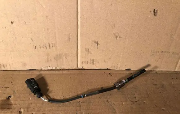 Audi A4 S4 B8 8K Exhaust gas temperature sensor 059906088N