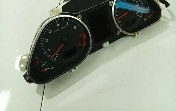 Audi A6 S6 C6 4F Speedometer (instrument cluster) 4F0920901F