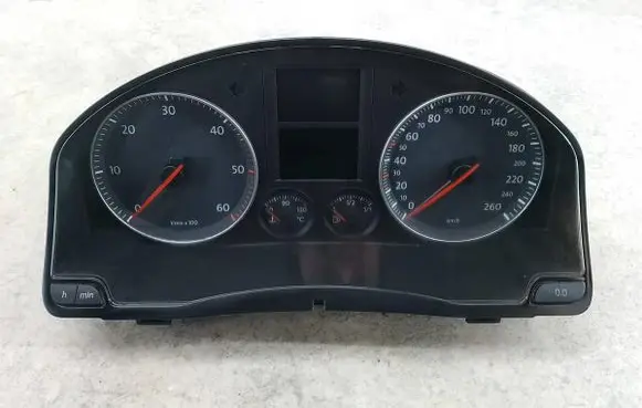 Volkswagen Golf Plus Speedometer (instrument cluster) 1K0920862K