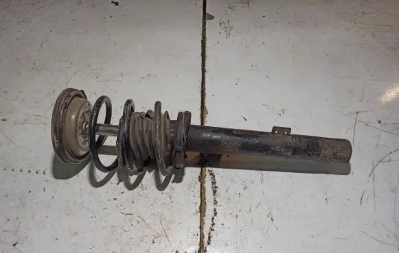 BMW 3 E92 E93 Front shock absorber with coil spring 6780080 E92V002S 1054131525