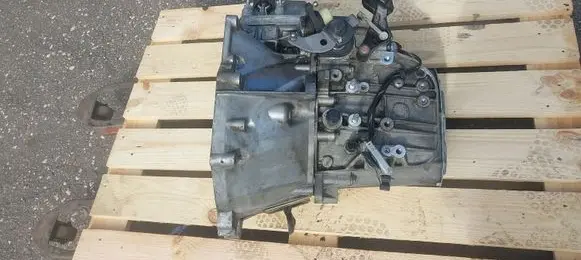 Citroen C4 II Picasso Manual 6 speed gearbox 9805625610 20408211