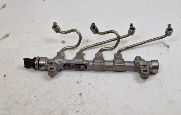 Hyundai i40 Fuel main line pipe 0445214181 314002A420