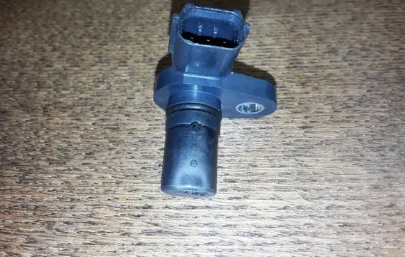 Subaru Forester SG Camshaft position sensor J5T33471