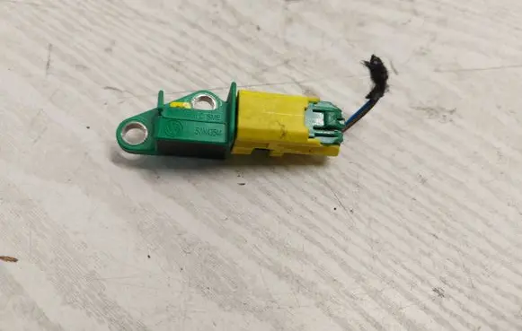 Audi A6 S6 C6 4F Airbag deployment crash/impact sensor 1K0909606C 5WK43544