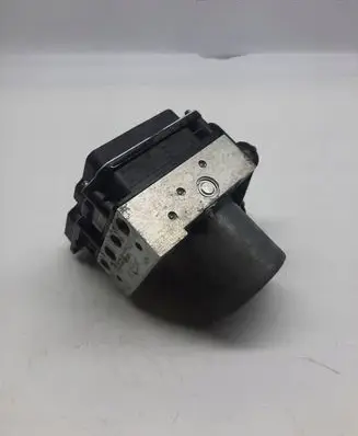 Audi A4 S4 B8 8K ABS Pump 8K0907379BF