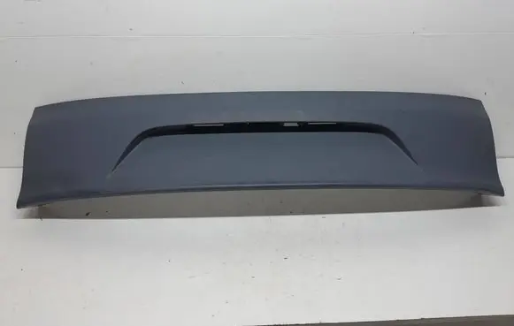 Tailgate trim