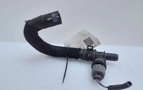 Volvo V60 Engine coolant pipe/hose 31293982