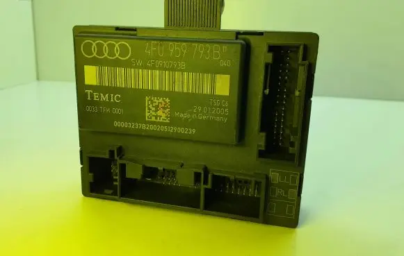 Audi A6 S6 C6 4F Door control unit/module 4F0959793B 4F0910793B 0033TFK0001