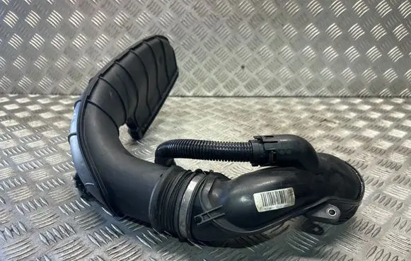 BMW X6 E71 Air intake duct part 7810769 7812264