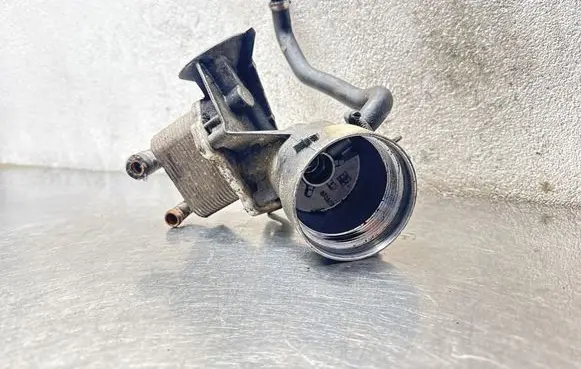 Opel Astra H Engine oil radiator 8973729421