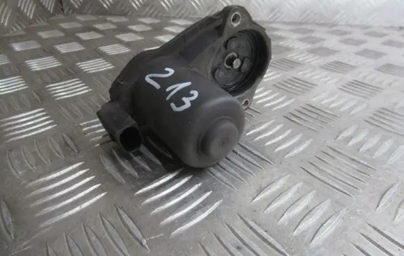 Mercedes-Benz E W213 Front Brake Caliper Pad/Carrier
